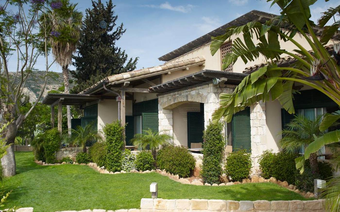 Columbia Beach Hotel