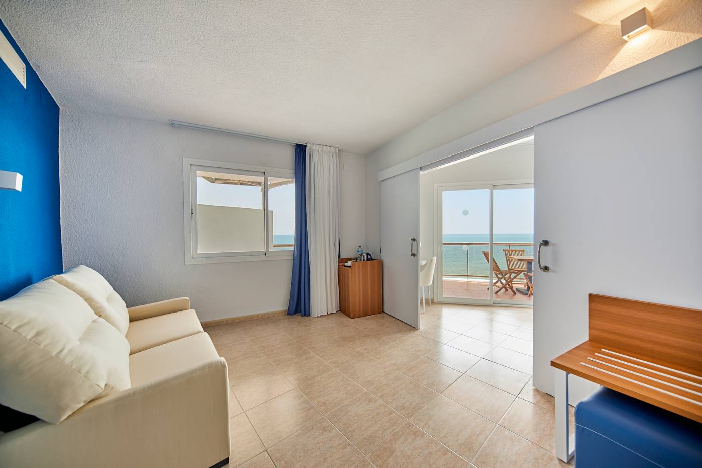 Ibersol-Torremolinos-Beach-Room-25
