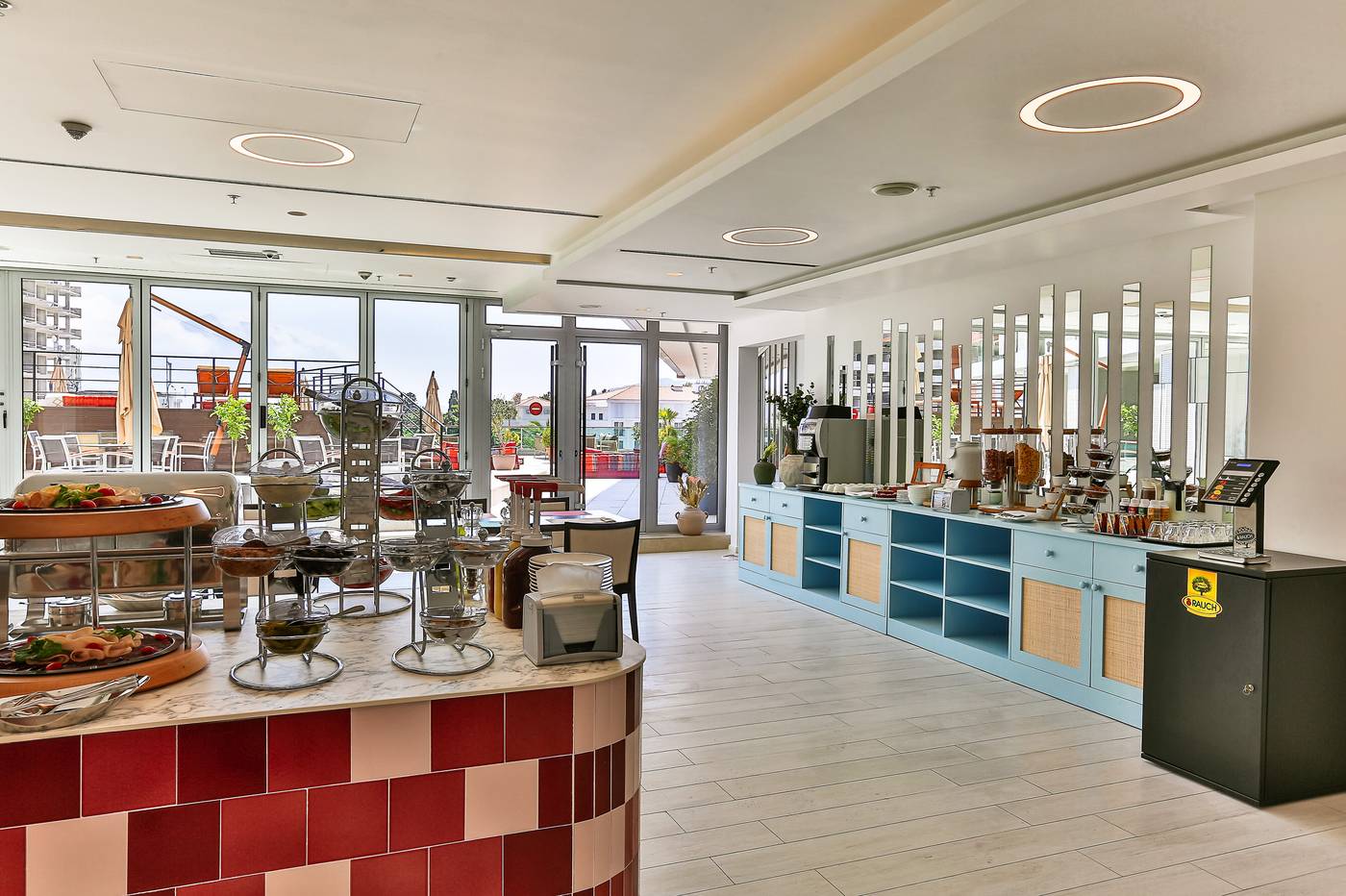 Hotel-Tq-Plaza-Restaurant-36