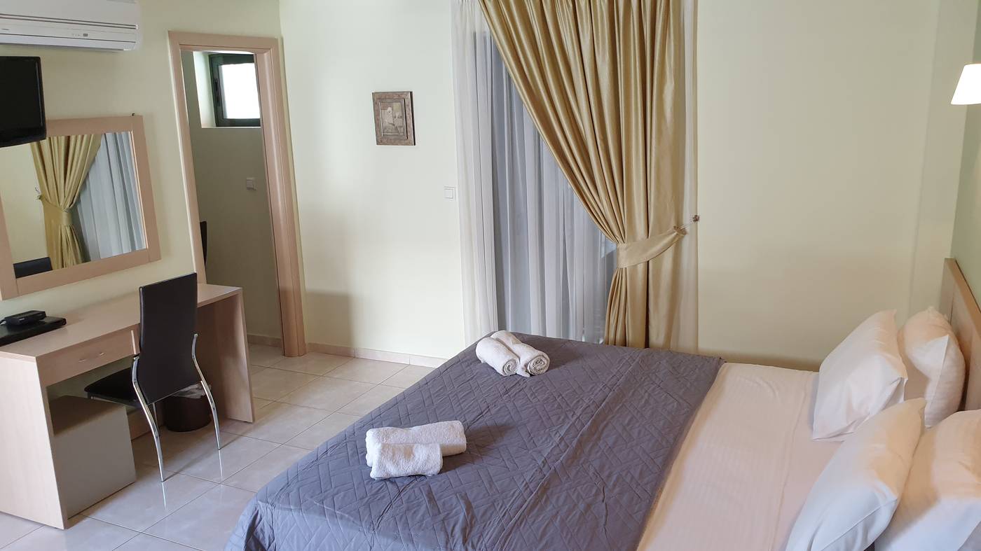 Eleana-Hotel-Room-15