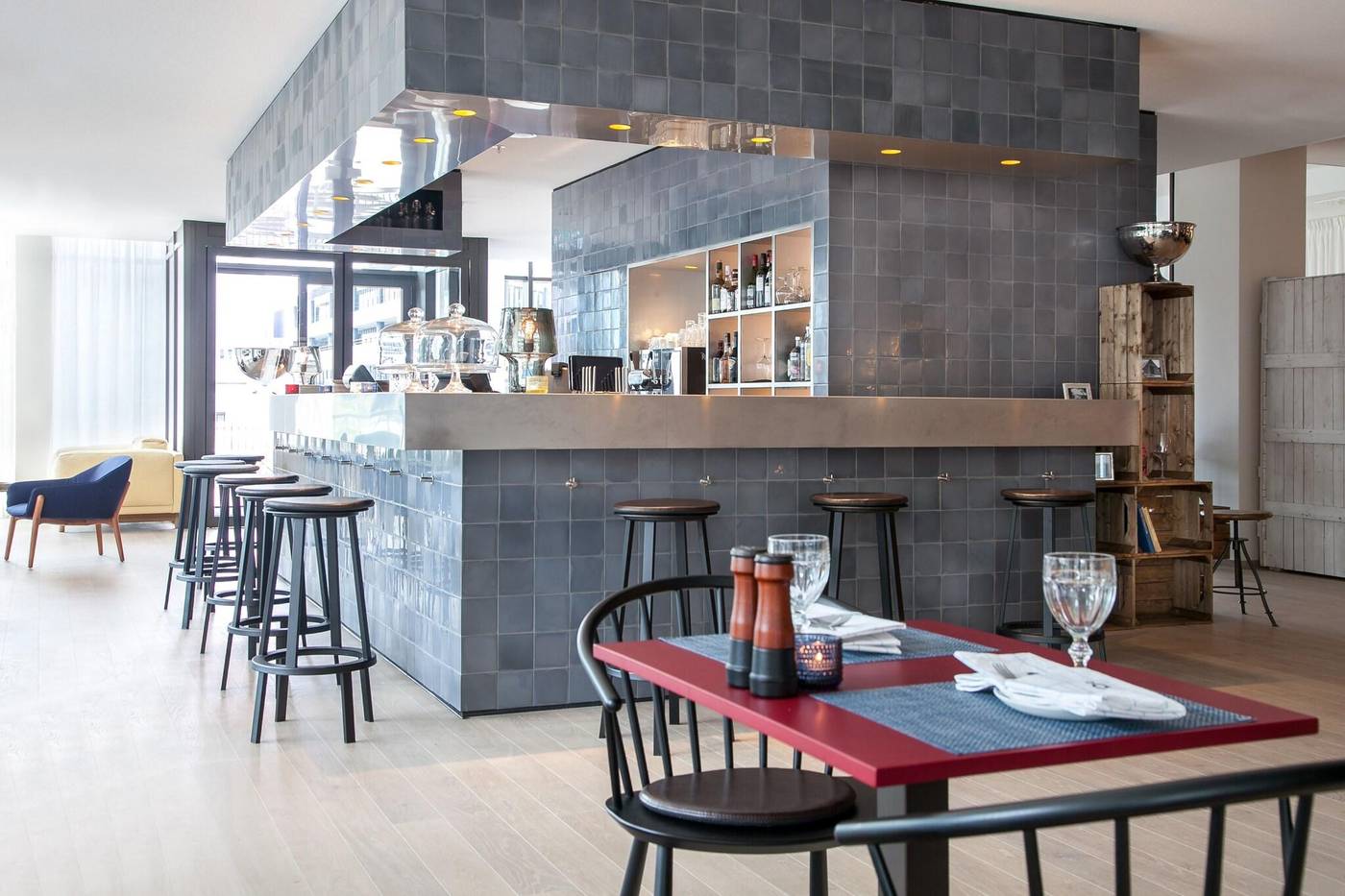 Courtyard-By-Marriott-Amsterdam-Arena-Bar-16