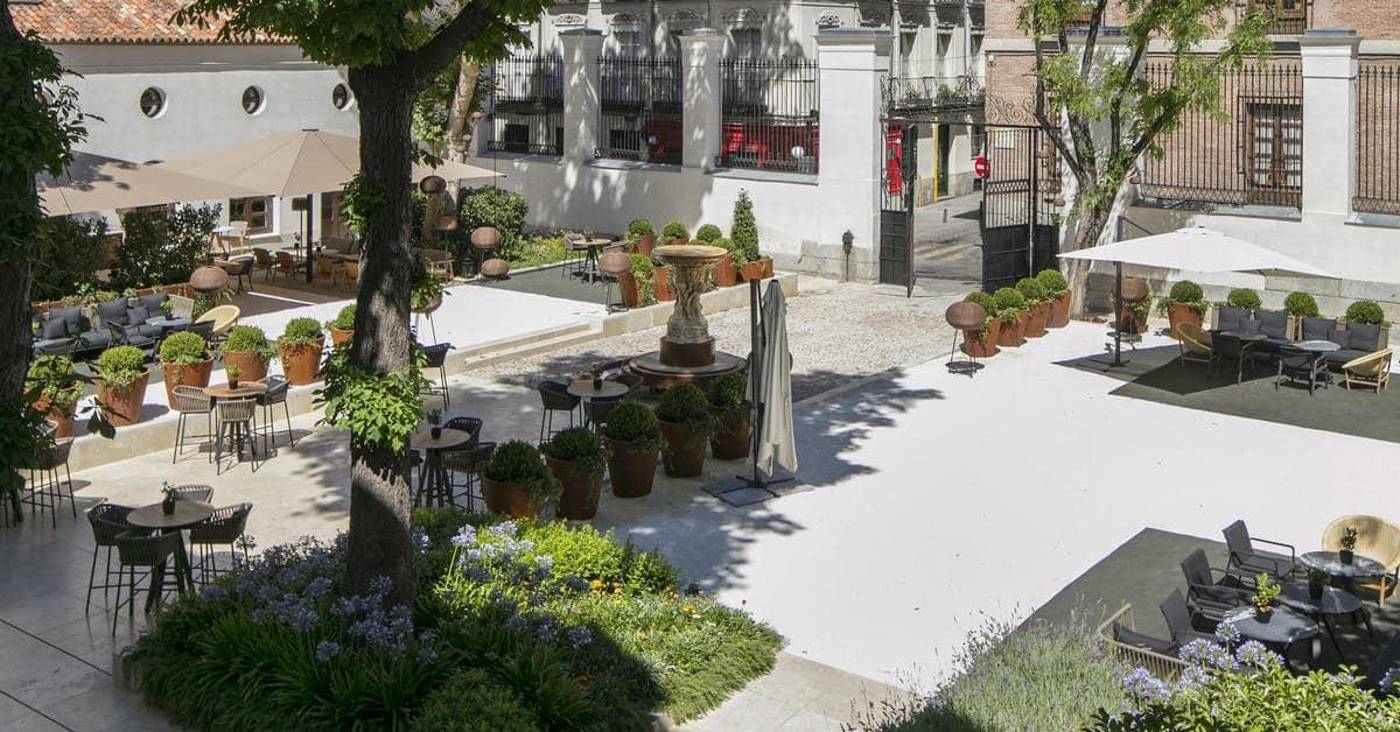 Gran-Melia-Palacio-de-los-Duques-Restaurant-90