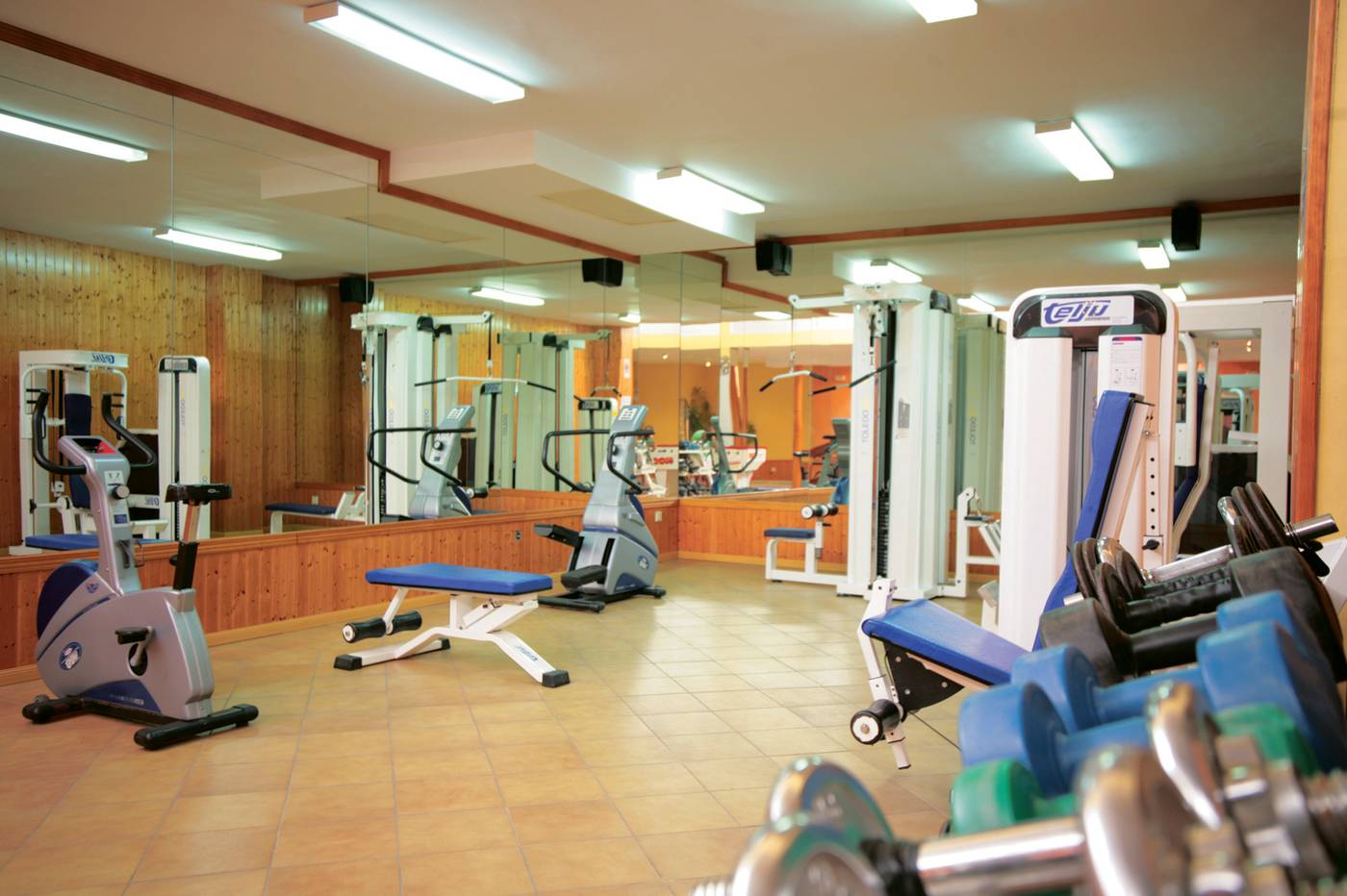 Campanario-de-Calahonda-Sports-and-Entertainment-45