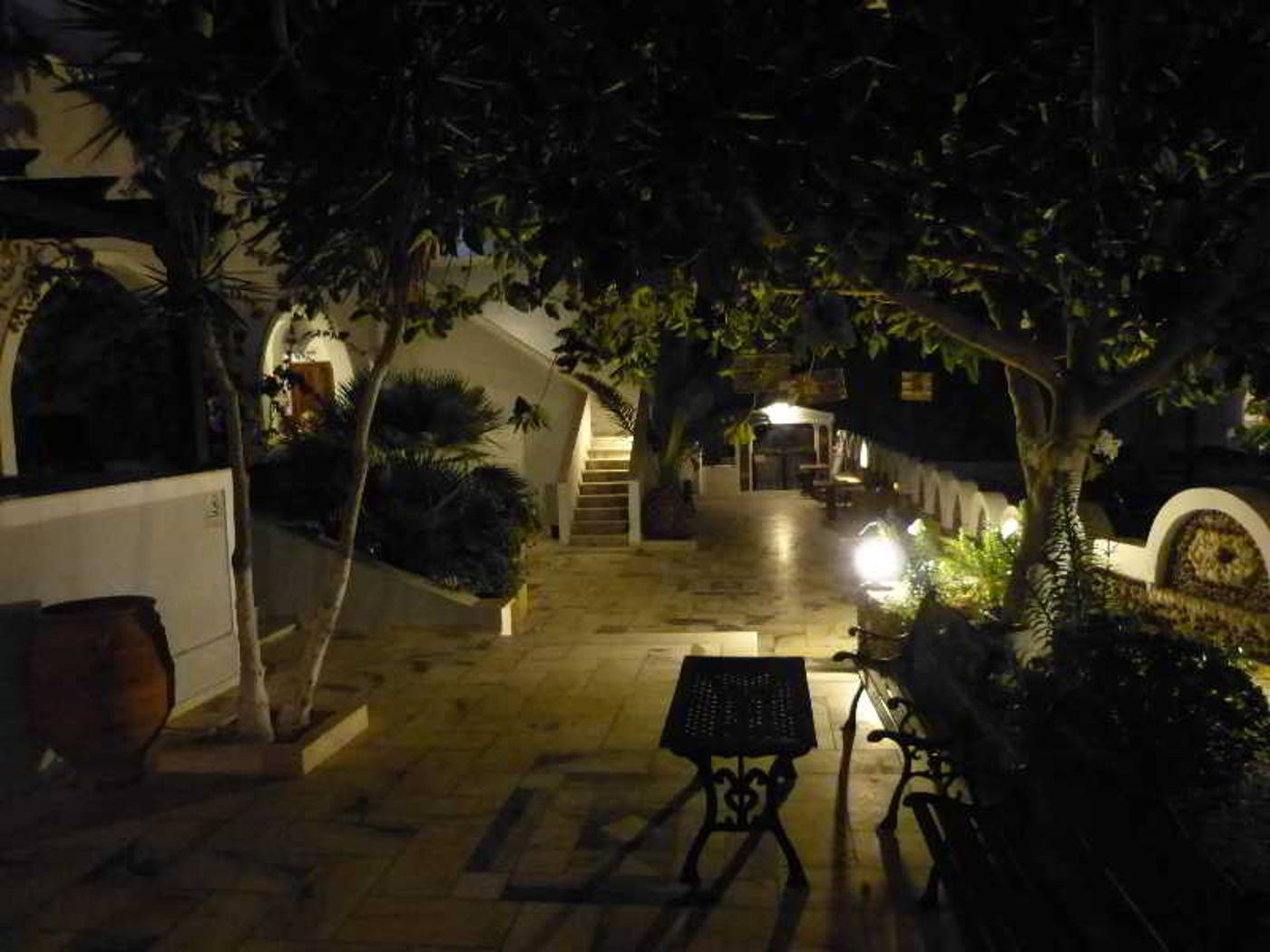 Aparthotel-Black-Sand-General-view-20