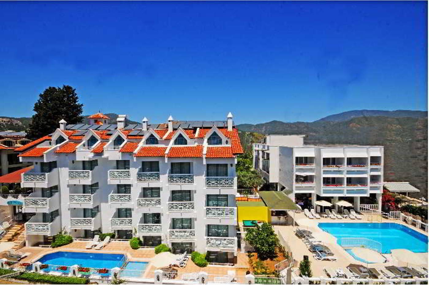 Blue-Palace-Hotel-General-view-7