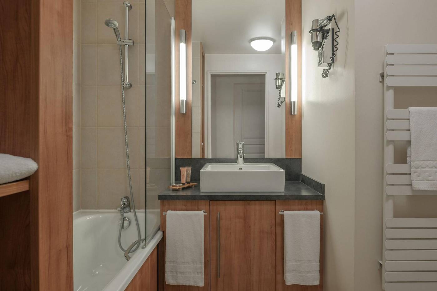 Citadines-Saint-Germain-des-Pres-Paris-Room-19