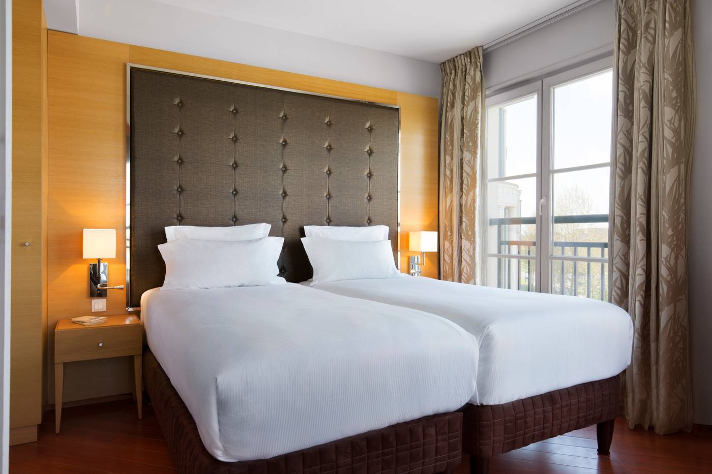 Relais-Spa-Chessy-Room-16