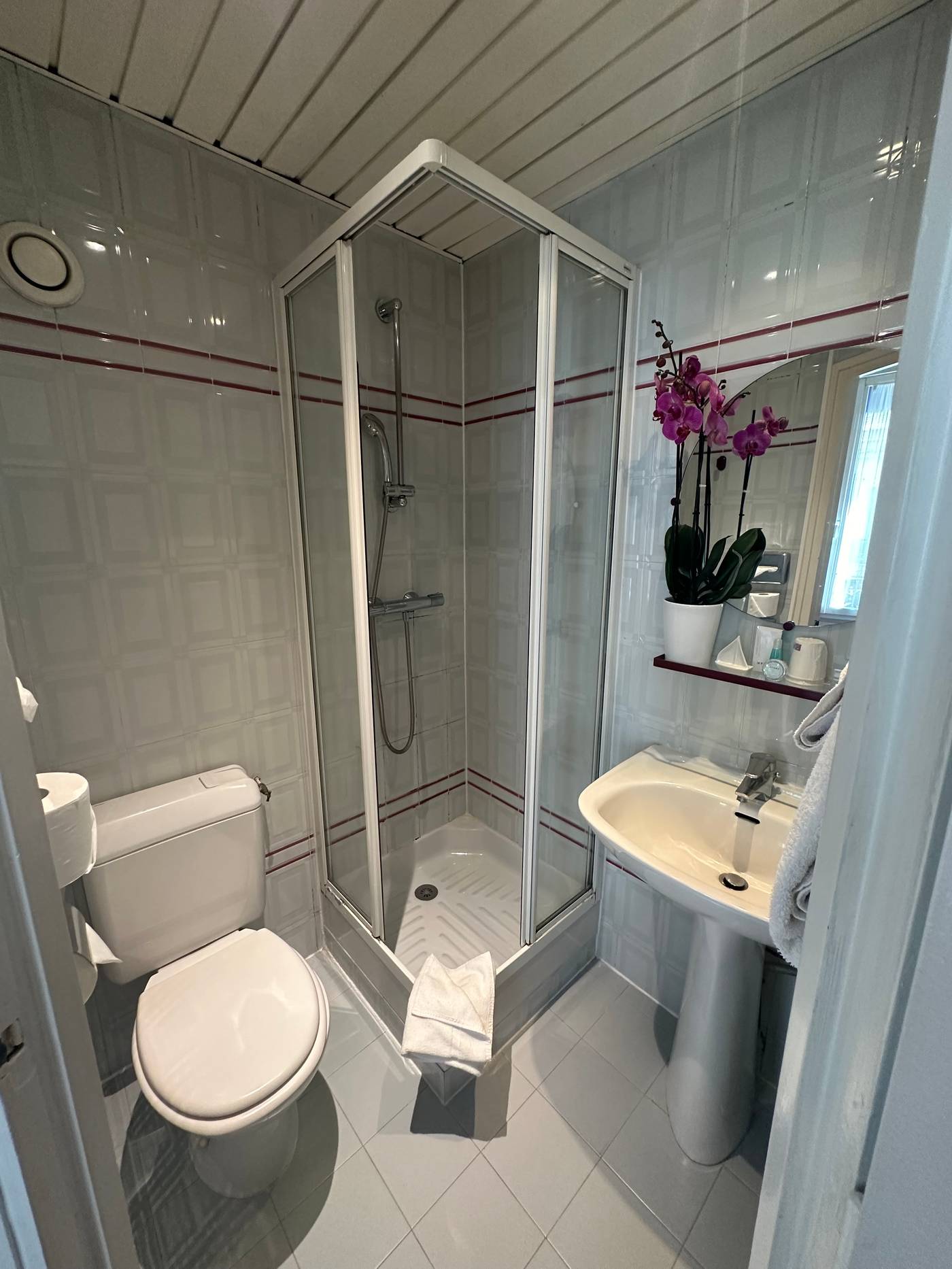 Hotel-Opera-Deauville-Room-24