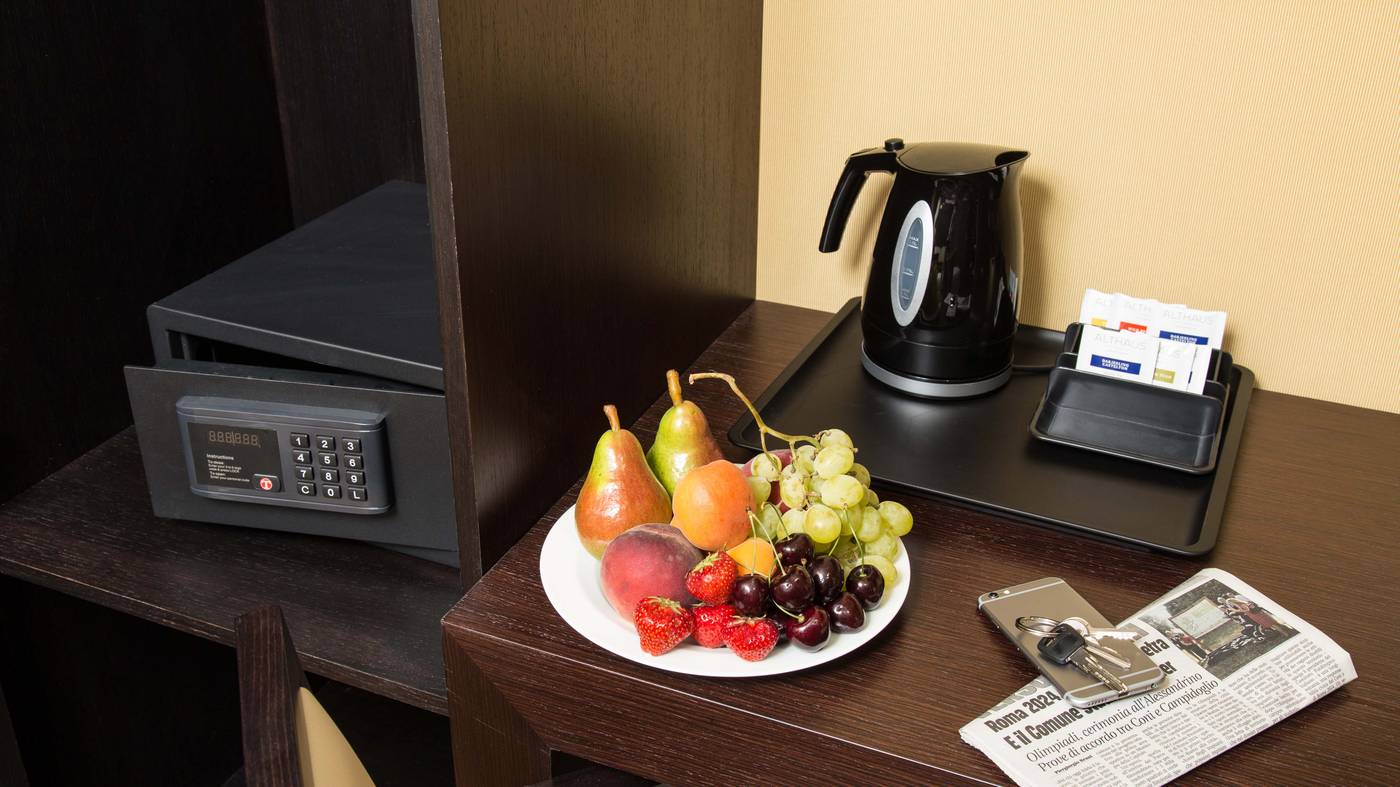 Monti-Palace-Hotel-Room-6