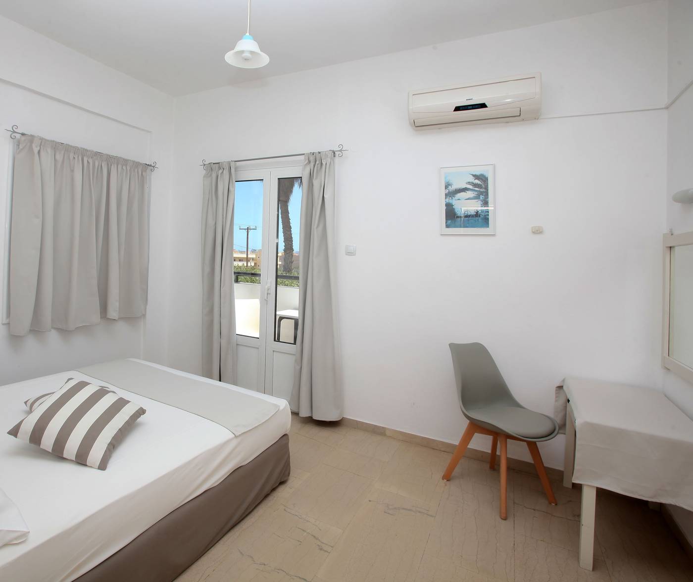 Iraklis-Apartments---Studios-Room-15