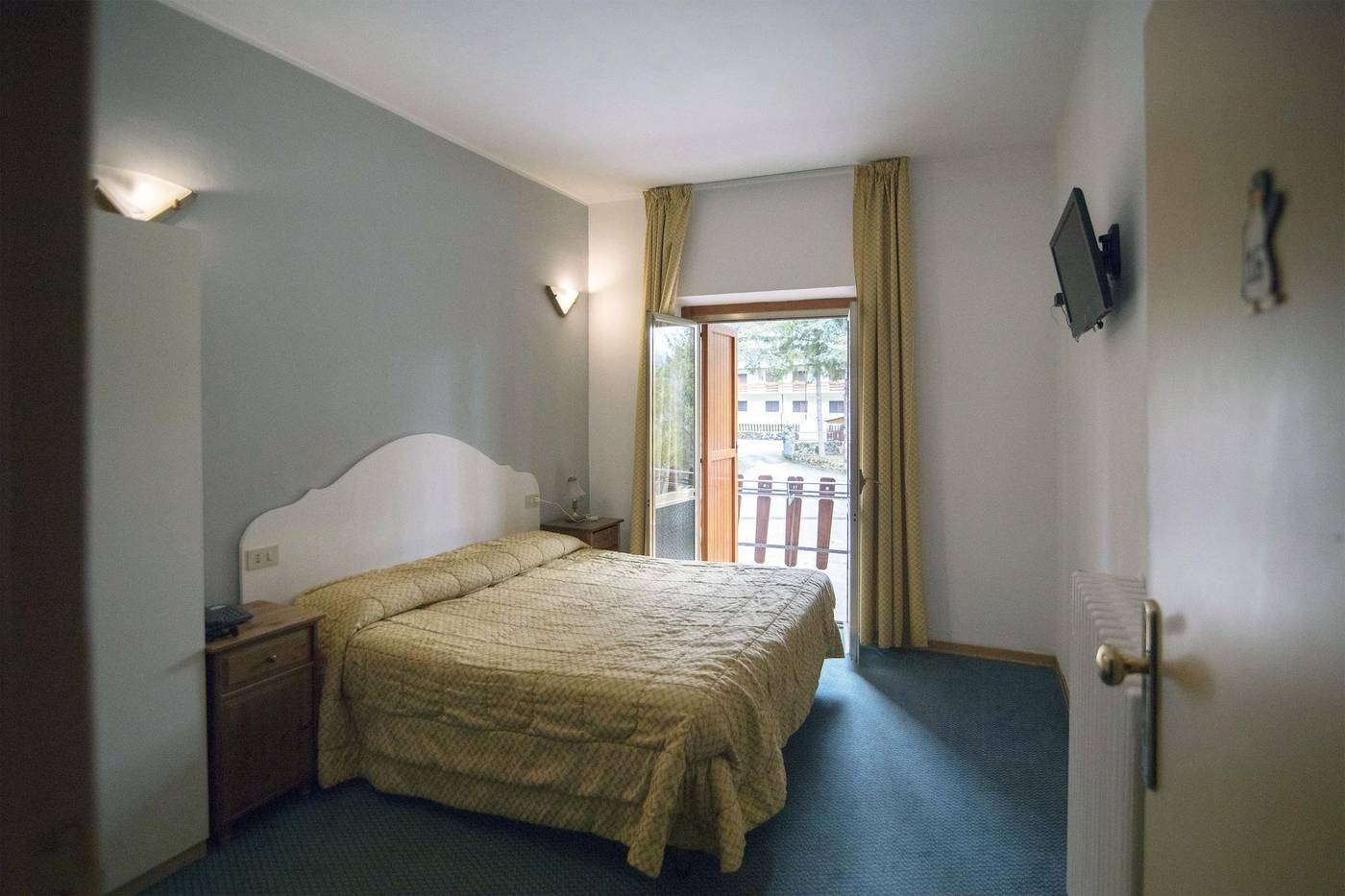 Hotel-Pinguino-Room-18