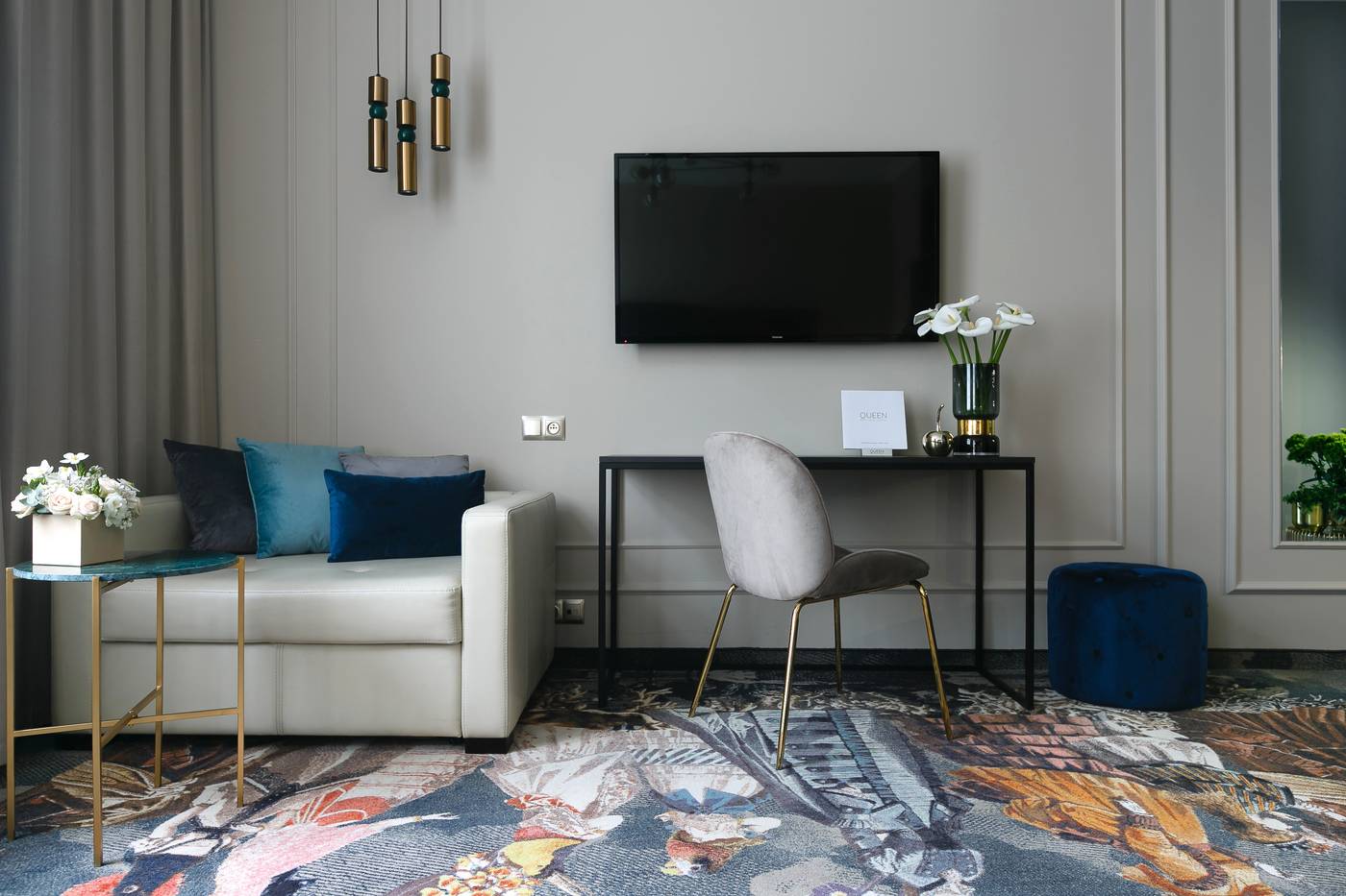 Queen-Boutique-Hotel-Room-13