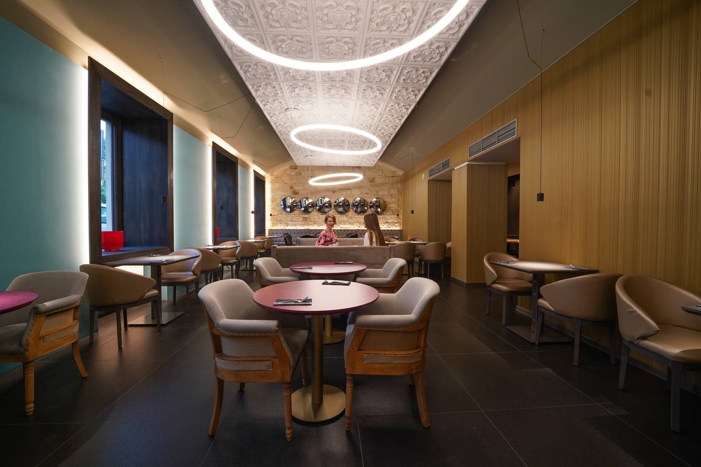 987-Design-Prague-hotel-Restaurant-9