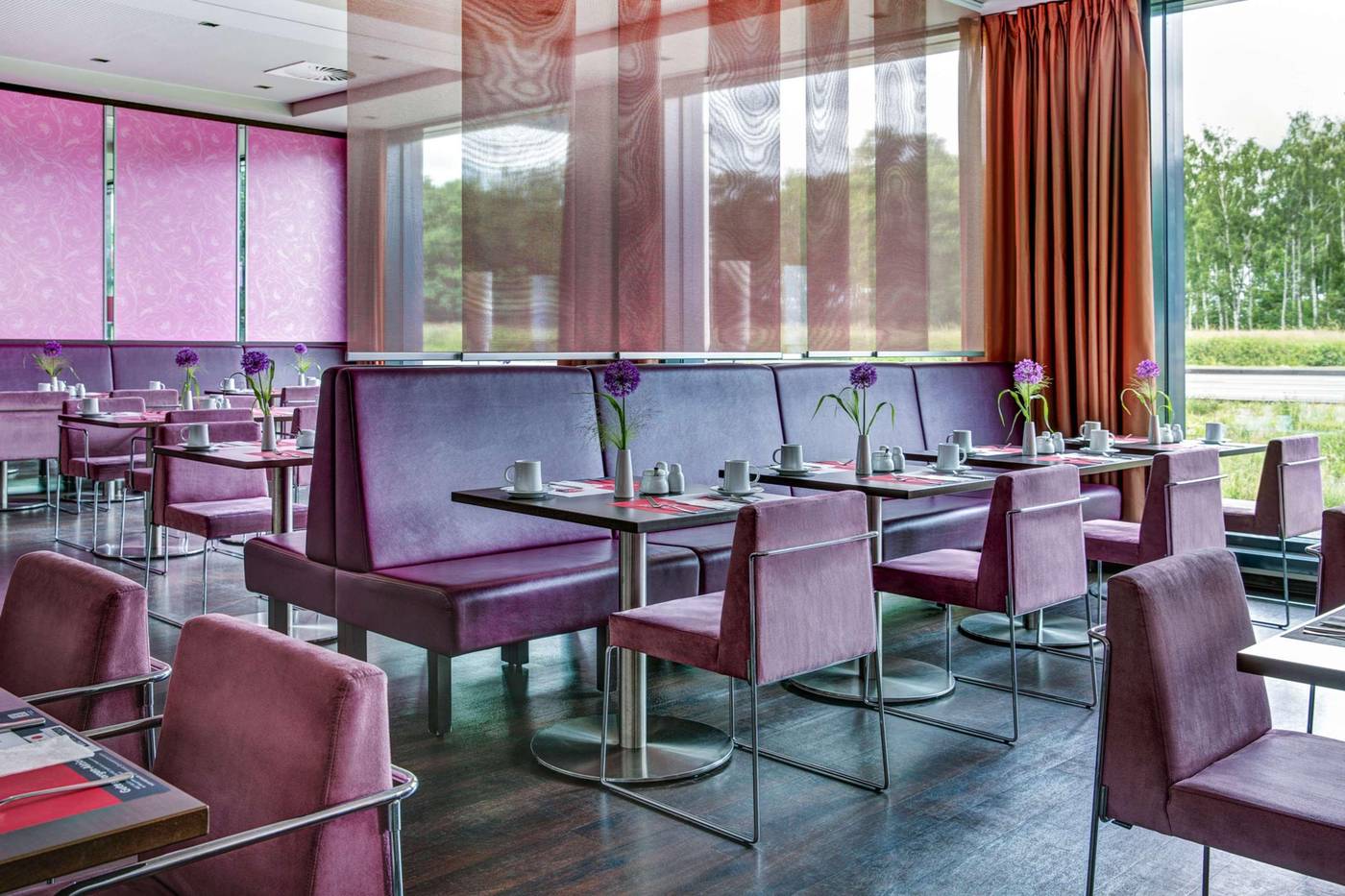 IntercityHotel-Berlin-Airport-Area-North-Restaurant-32
