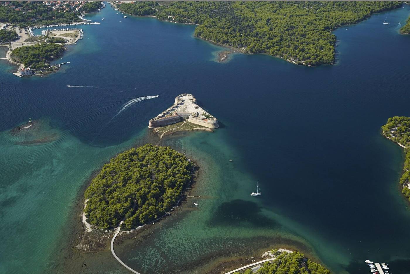 Armerun-Heritage-Hotel---Residences-General-view-94