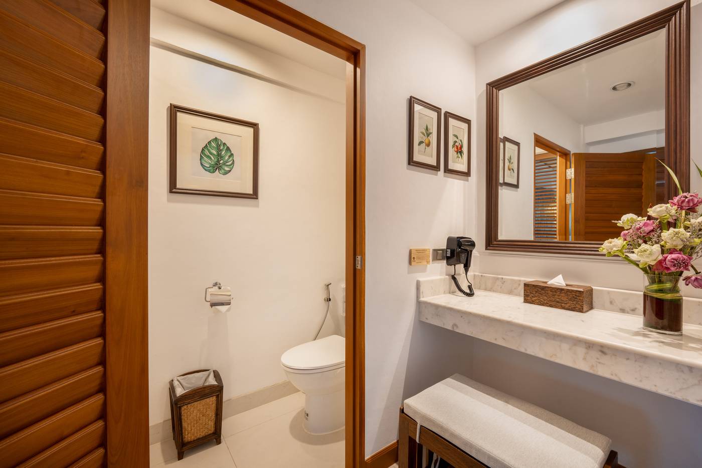 Thavorn-Beach-Village---Spa-Room-62