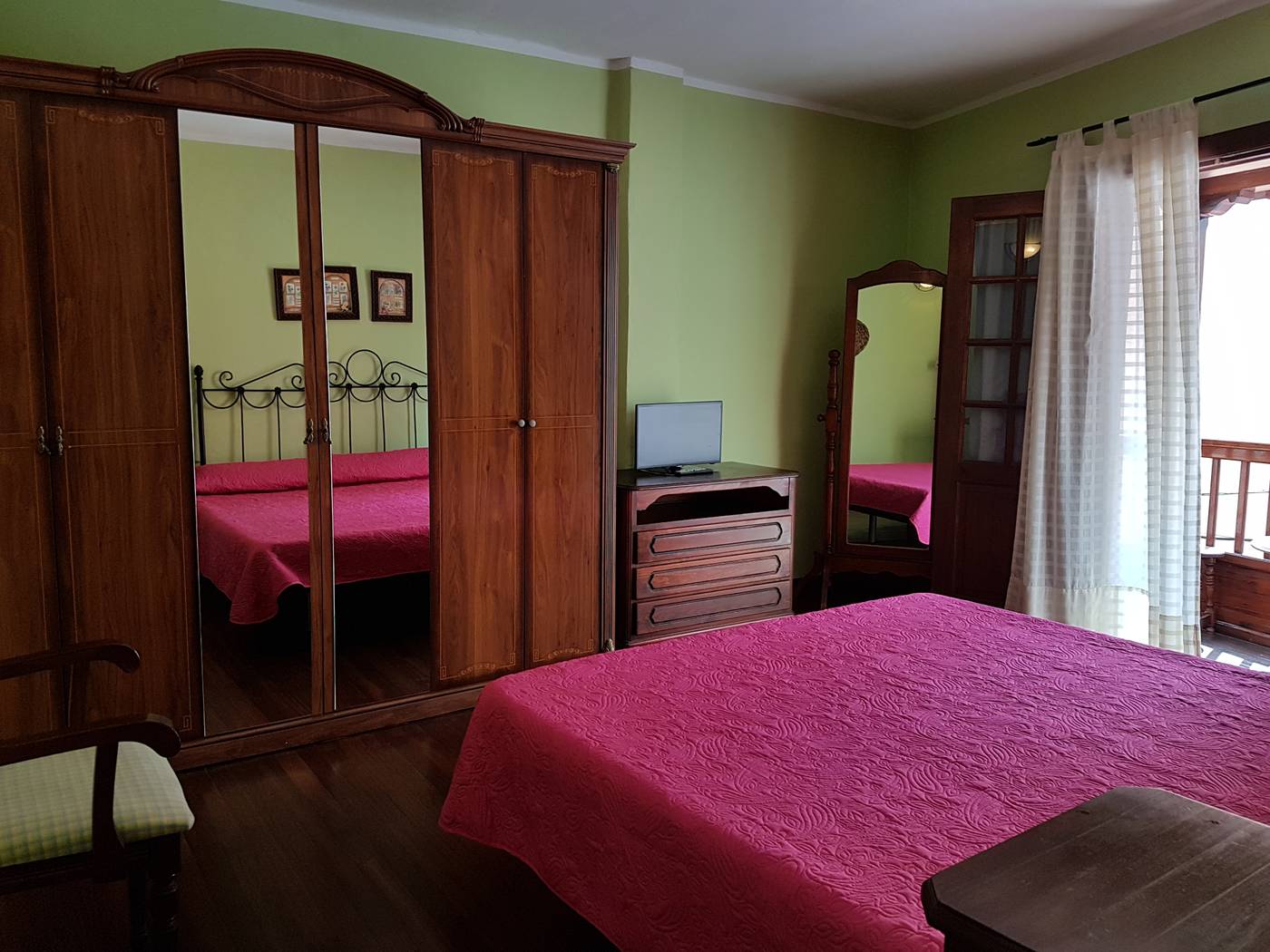 Fonda-Central-Hotel-Room-4