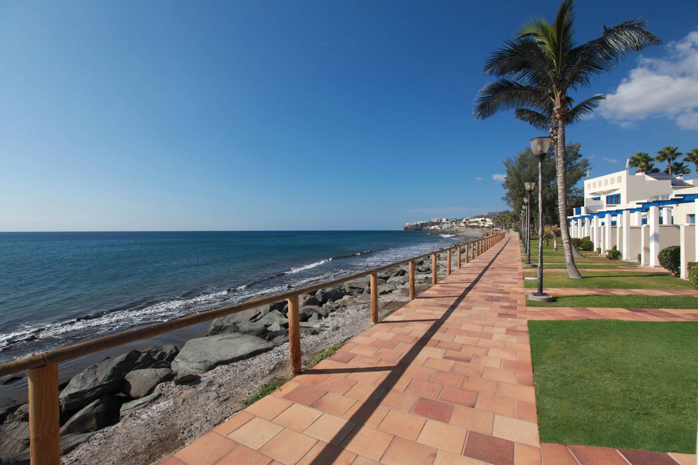 Playa-Feliz-Beach-20