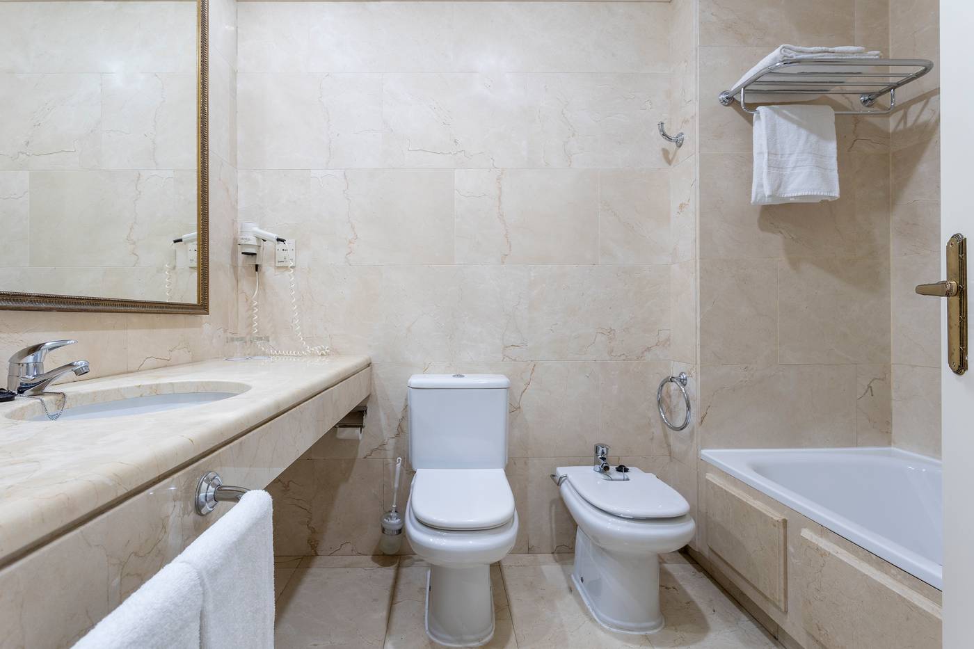 Osuna-Feria-Madrid-Room-25