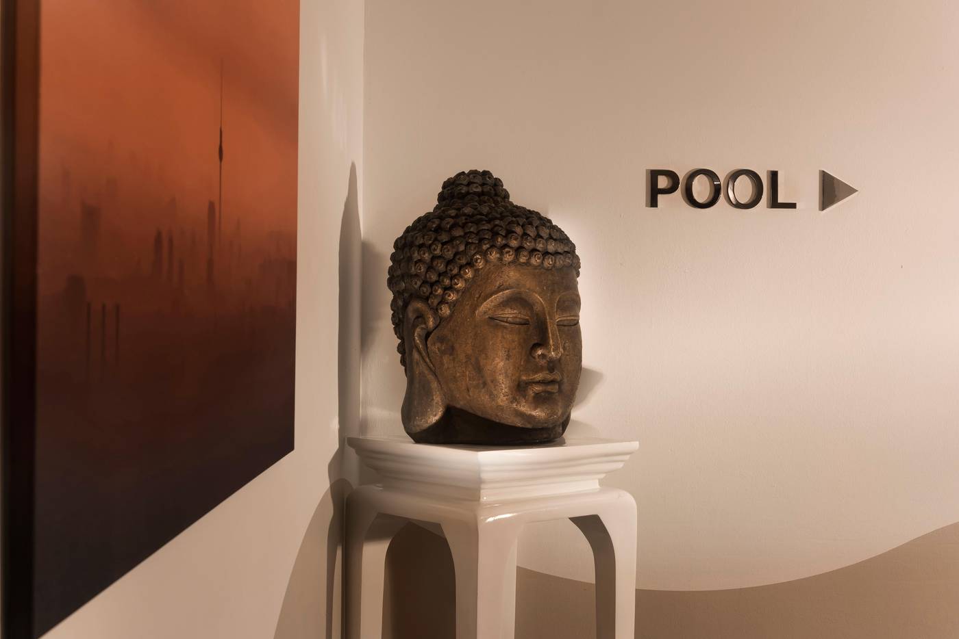 Holiday-Inn-Berlin---City-West-Pool-17