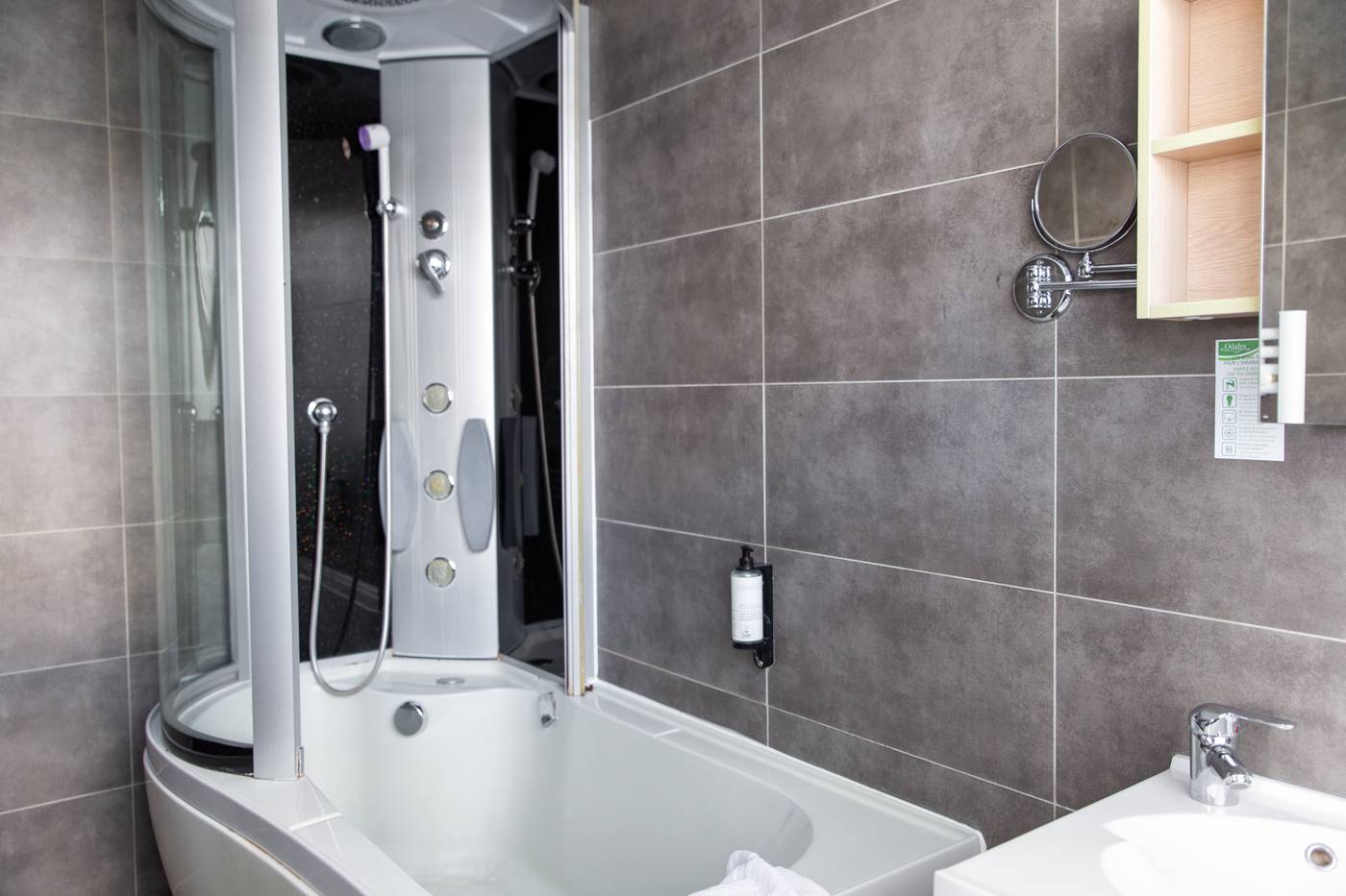 Zenitude Hôtel Ferney-Voltaire-France-FERNEY-VOLTAIRE-Room-10