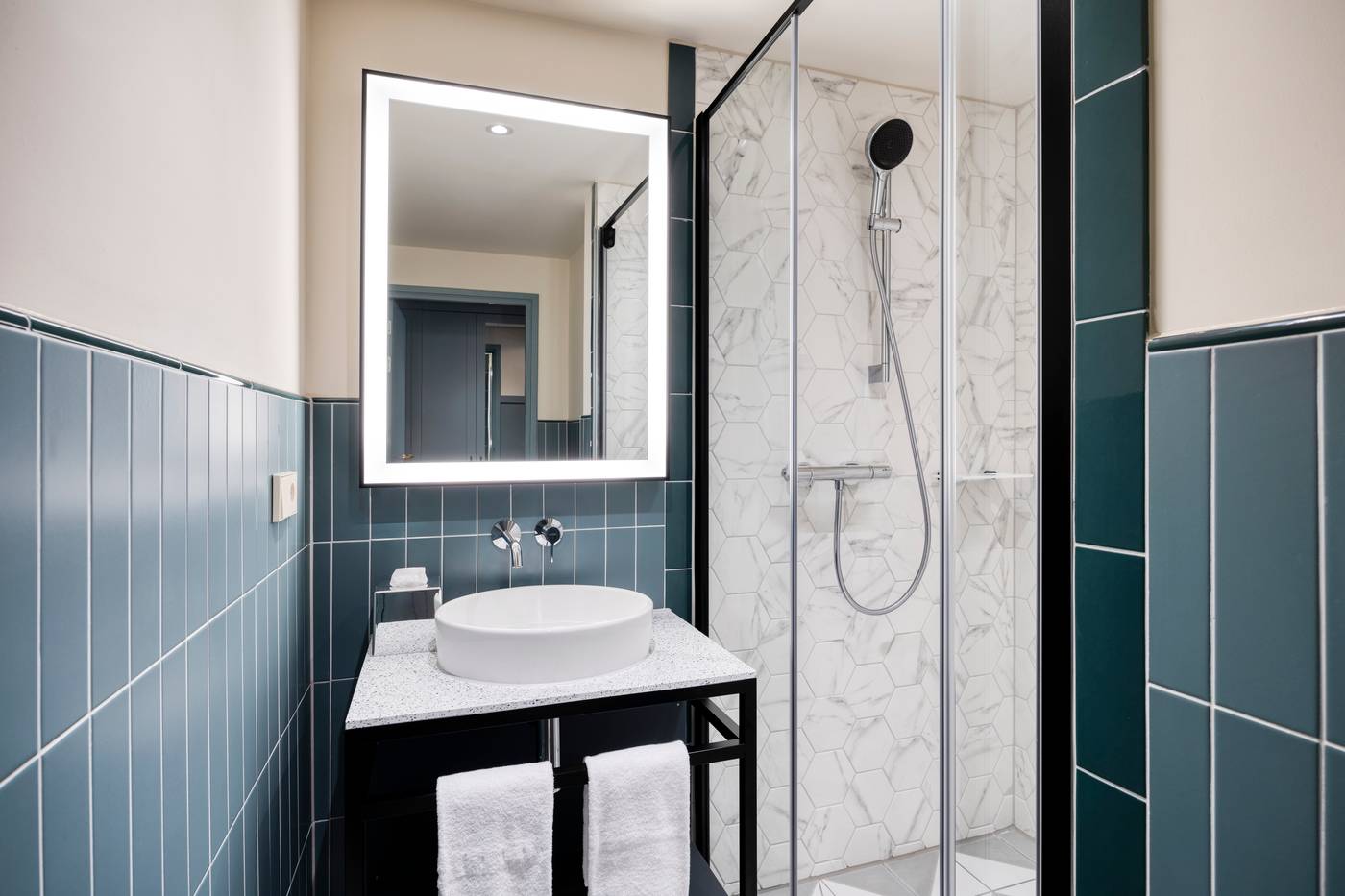 Citadines-Canal-Amsterdam-Room-40