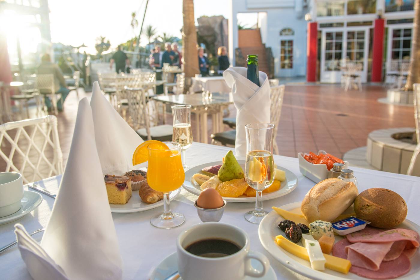 HL-Paradise-Island-Restaurant-48