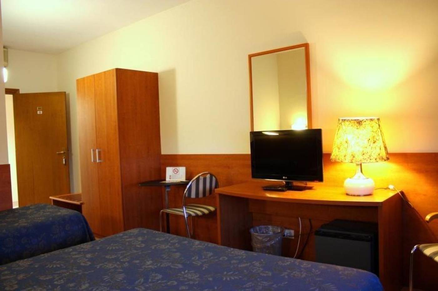 Anna Siena Nord-Italy-SIENA -Room-7