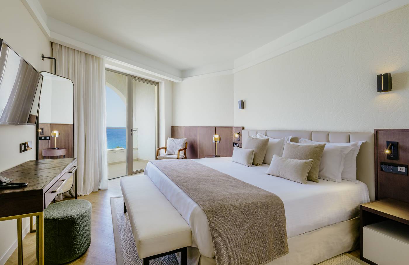 Golden-Coast-Room-19