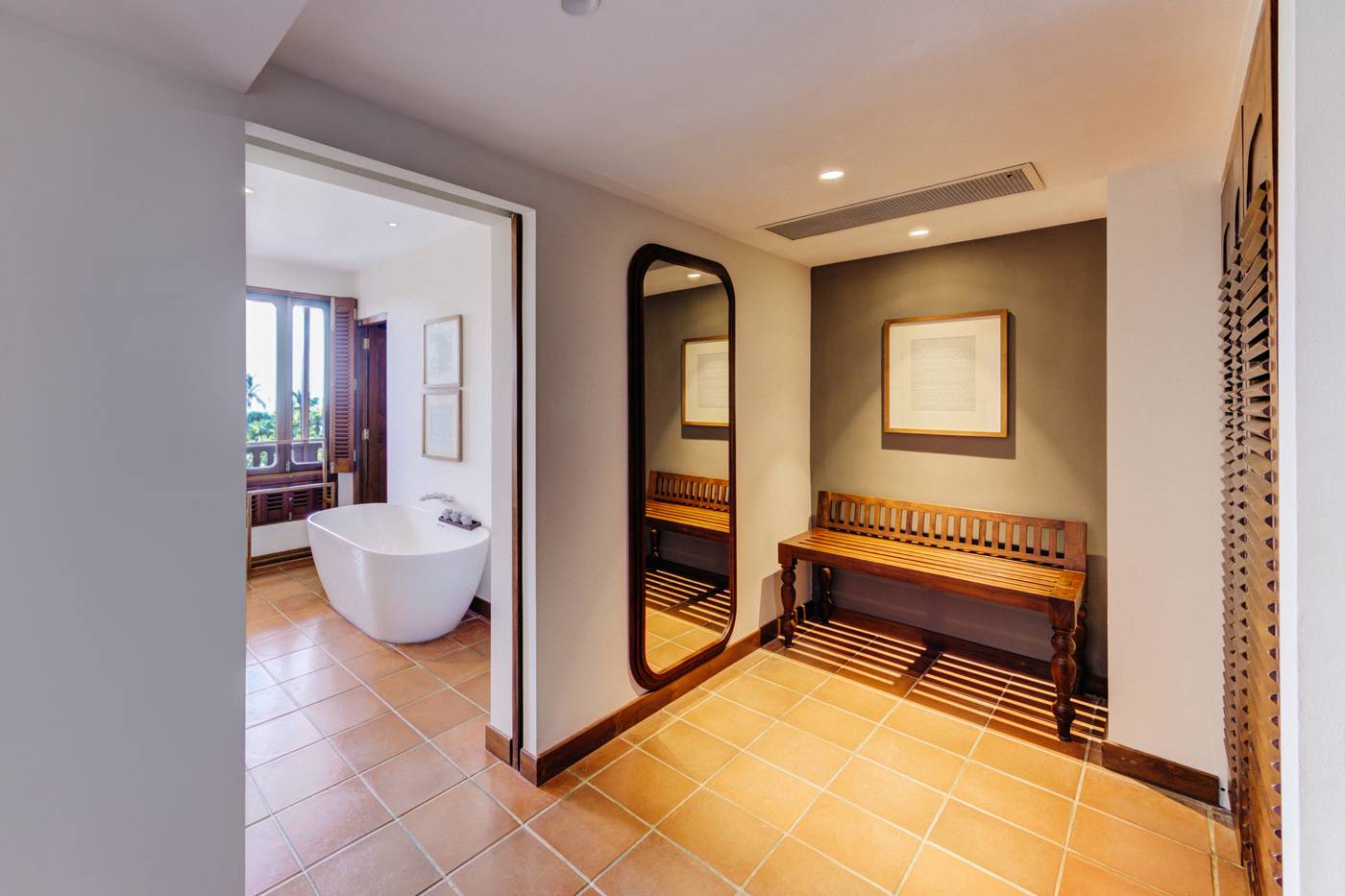 Cinnamon-Bentota-Beach---Signature-Selection-Room-37