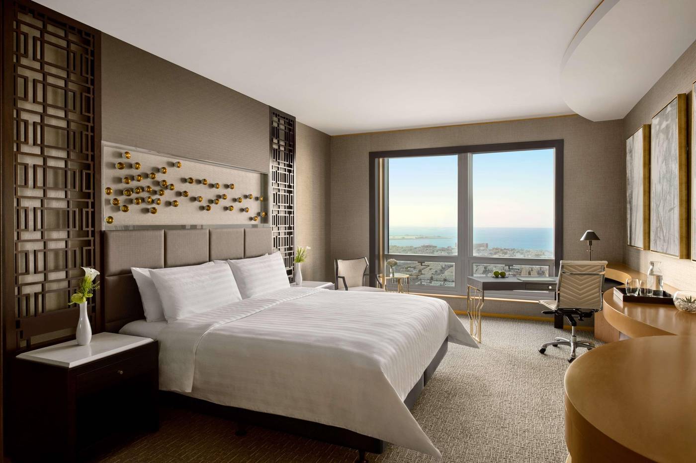 Shangri-la-Hotel-Dubai-Room-17