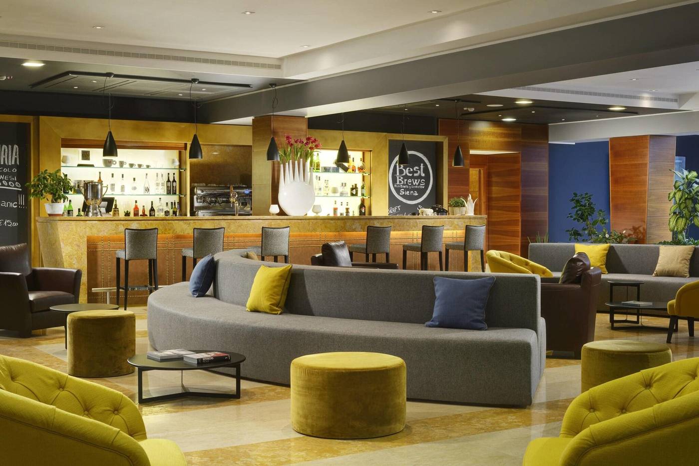Four-Points-by-Sheraton-Siena-Bar-2