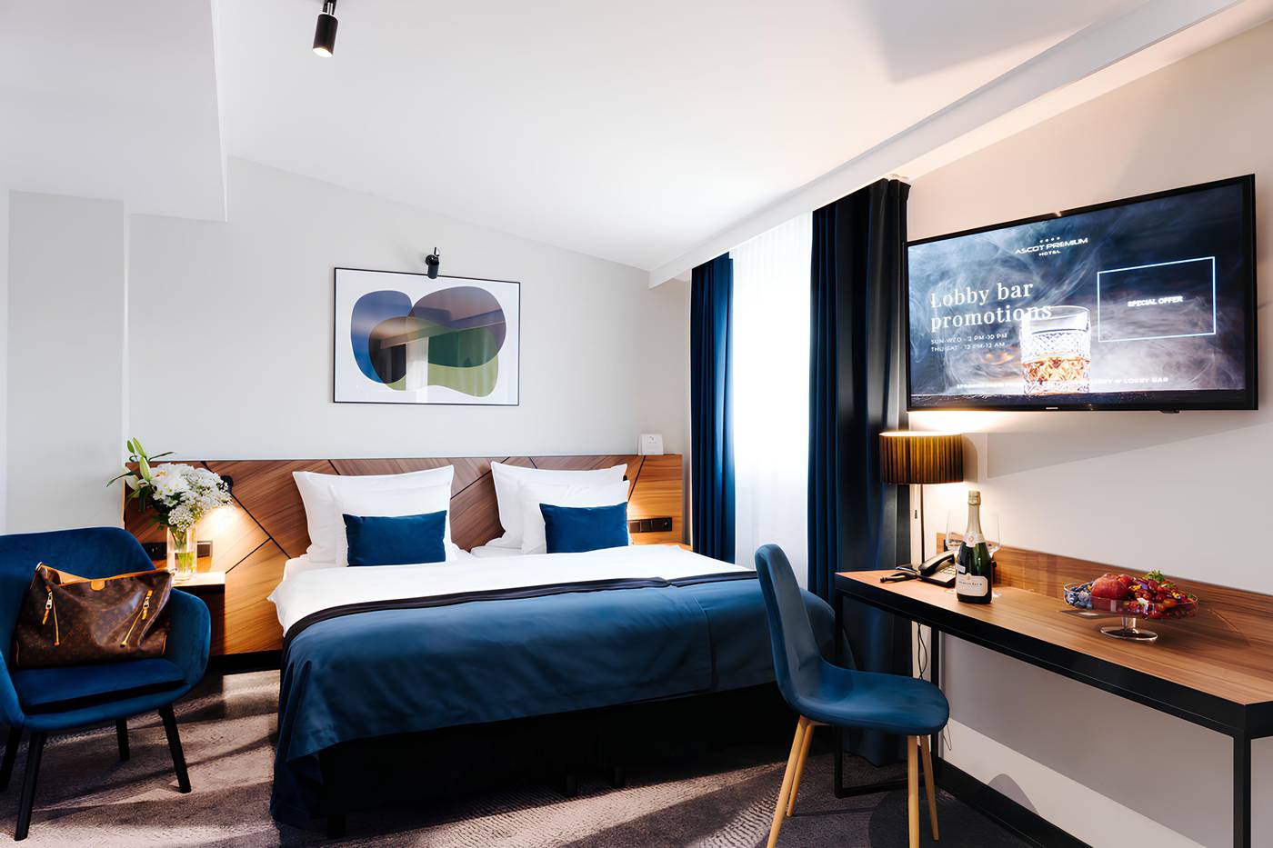 Ascot-Premium-Room-13