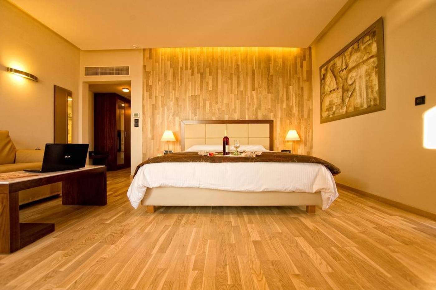 Pharae-Palace-General-view-10