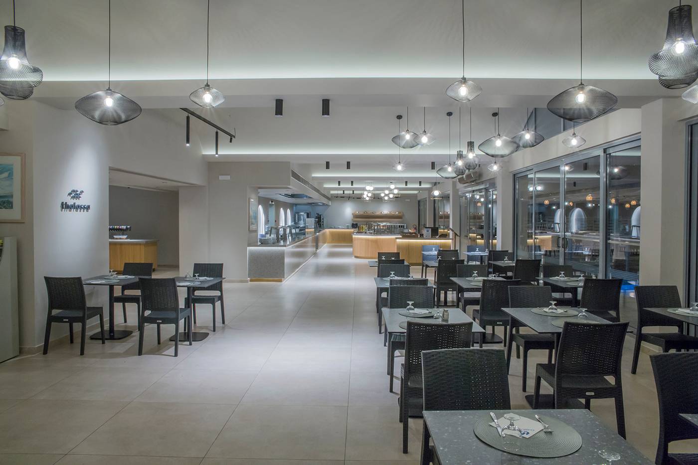 Golden-Coast-Hotel-and-Bungalows-Restaurant-20