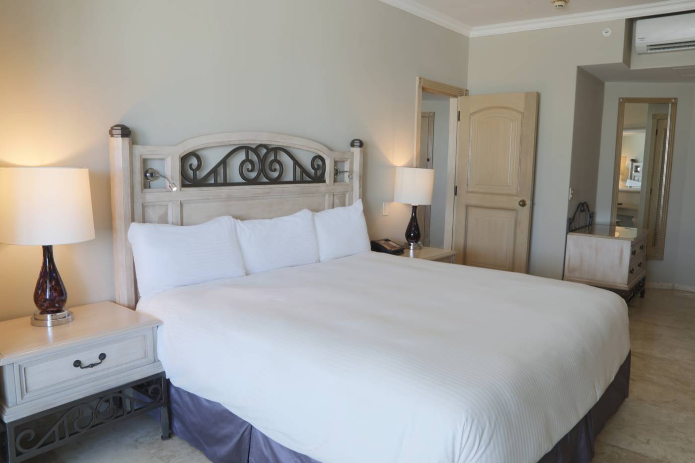 Sandos-Cancun-Lifestyle-Resort---Adults-Recommended-Room-23