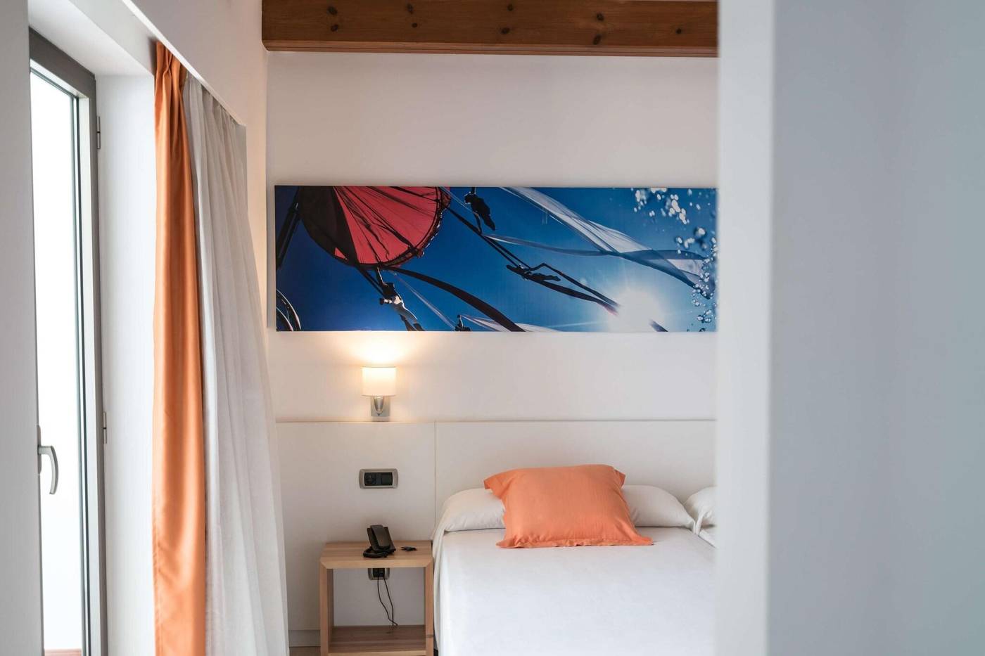 THB-Ocean-Beach-Room-31