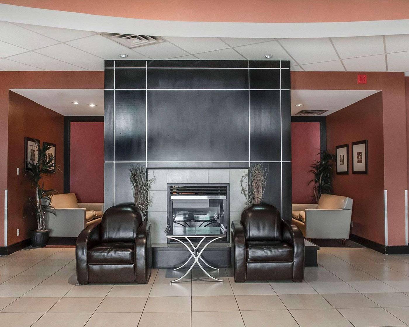 Comfort Hotel Airport North-Canada-TORONTO-Lobby-10