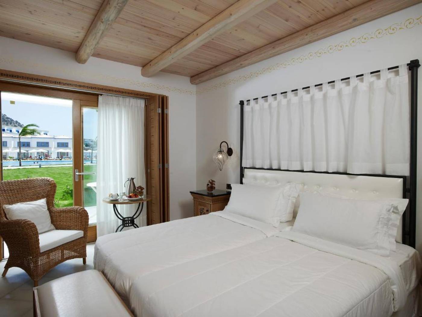 Mitsis-Selection-Blue-Domes-Room-32