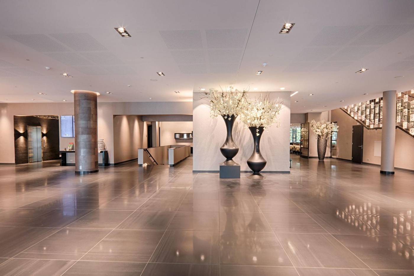 Van der Valk Hotel Utrecht-Netherlands-Utrecht-Lobby-10