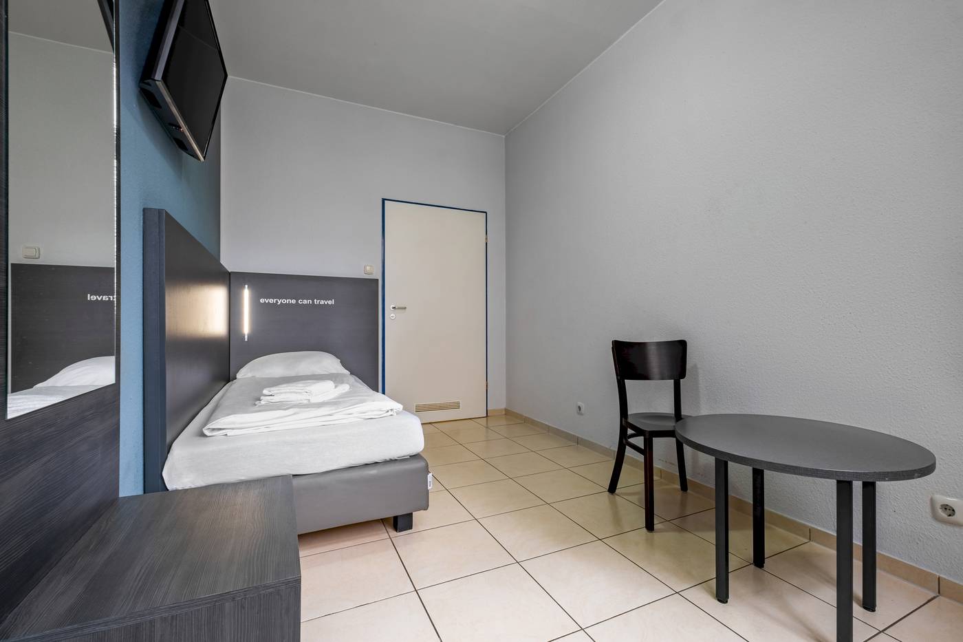 A-O-Munich-Central-Station-Room-18