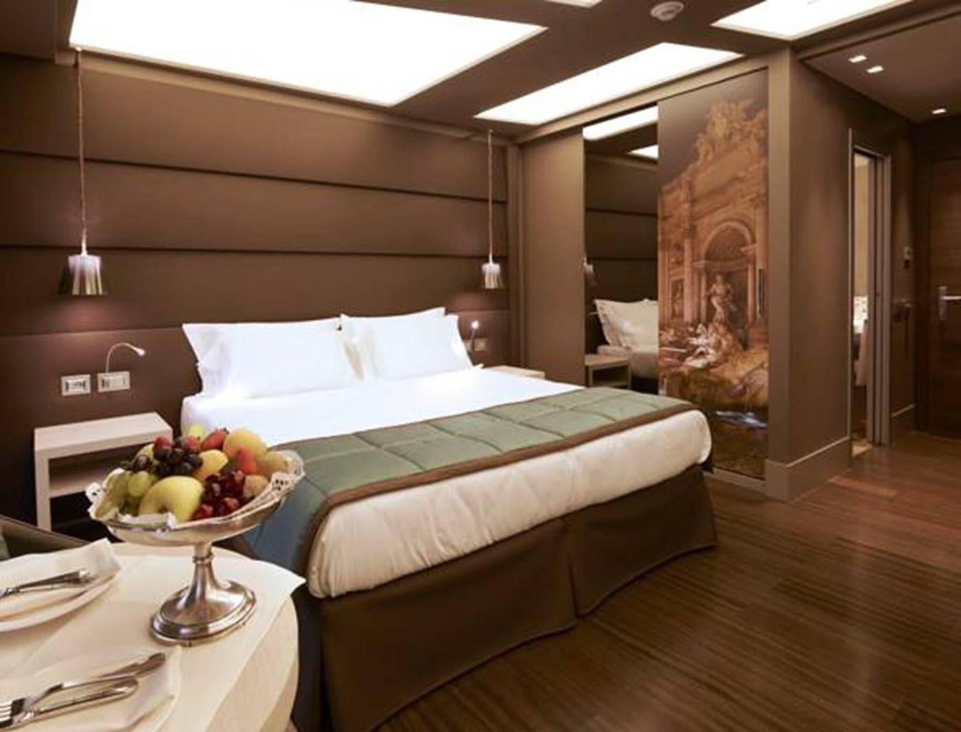 Harry-s-Bar-Trevi-Hotel---Restaurant-Room-48