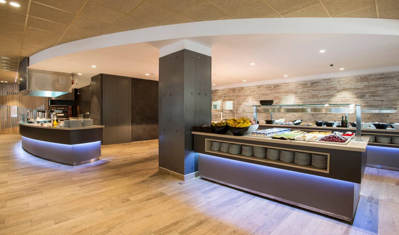 California-Apartments-III-Y-IV-Restaurant-20