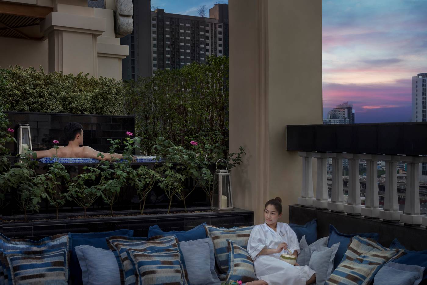 Lancaster-Bangkok-Pool-8