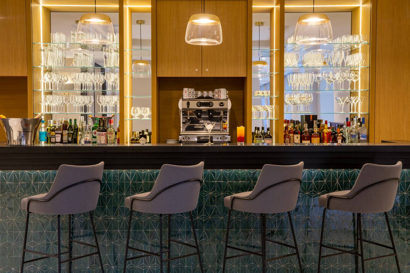 Apollinaire-Nice-Bar-25