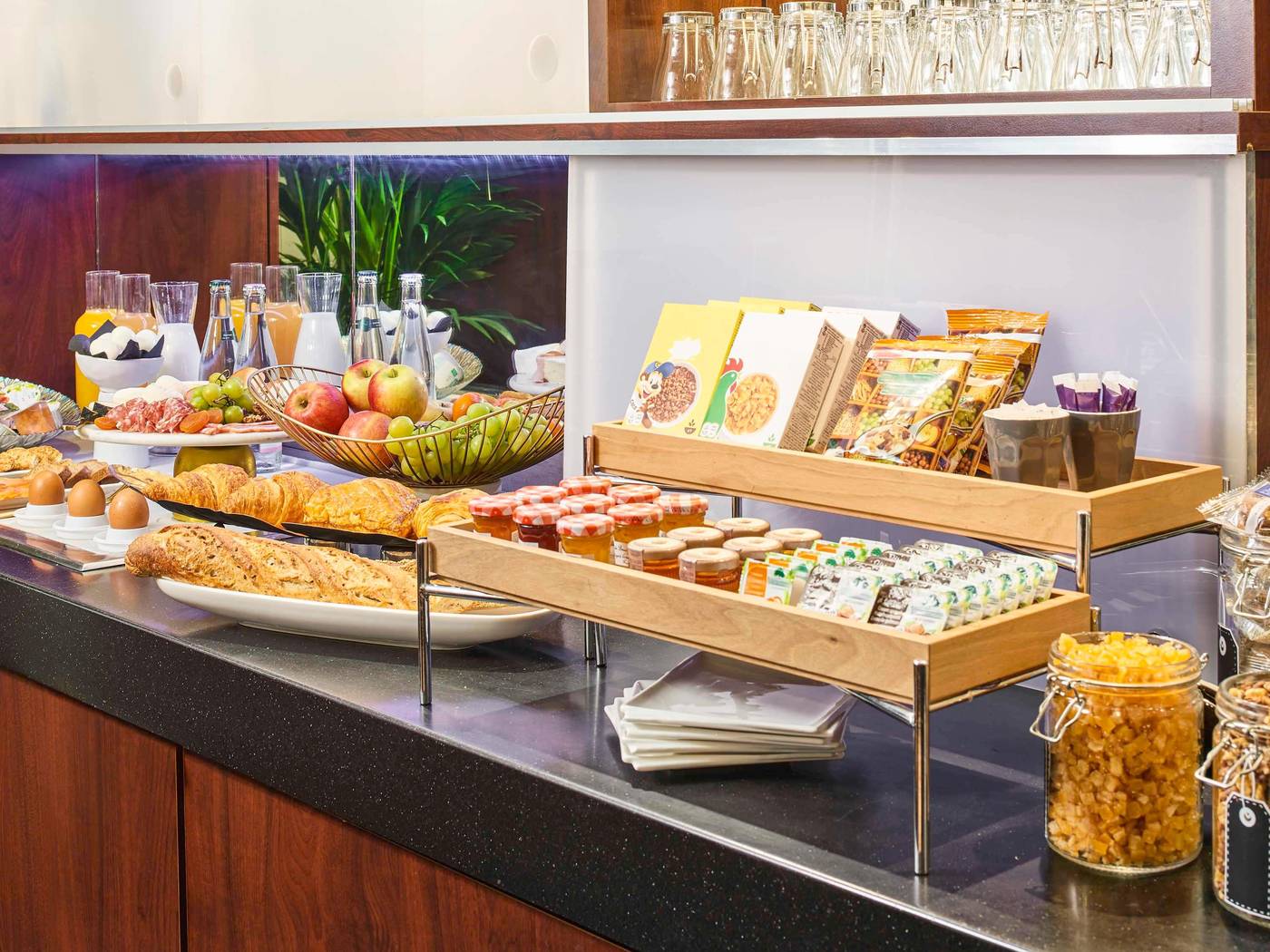 Hotel-Mercure-Paris-Tour-Eiffel-Pont-Mirabeau-Restaurant-47