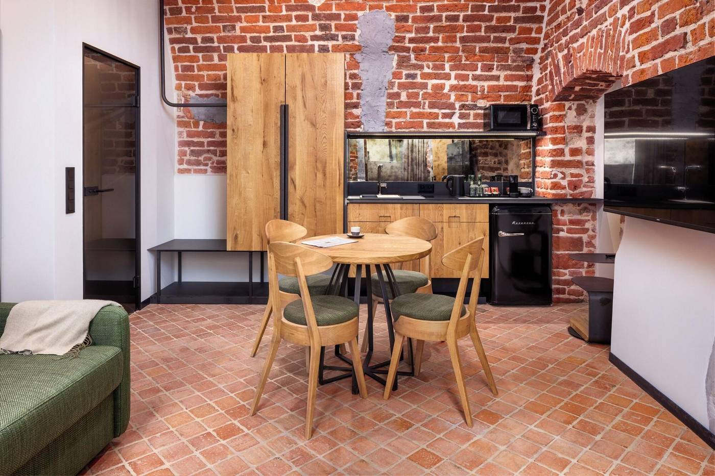 Nomadic-Urban-Premium-Suites-Room-24