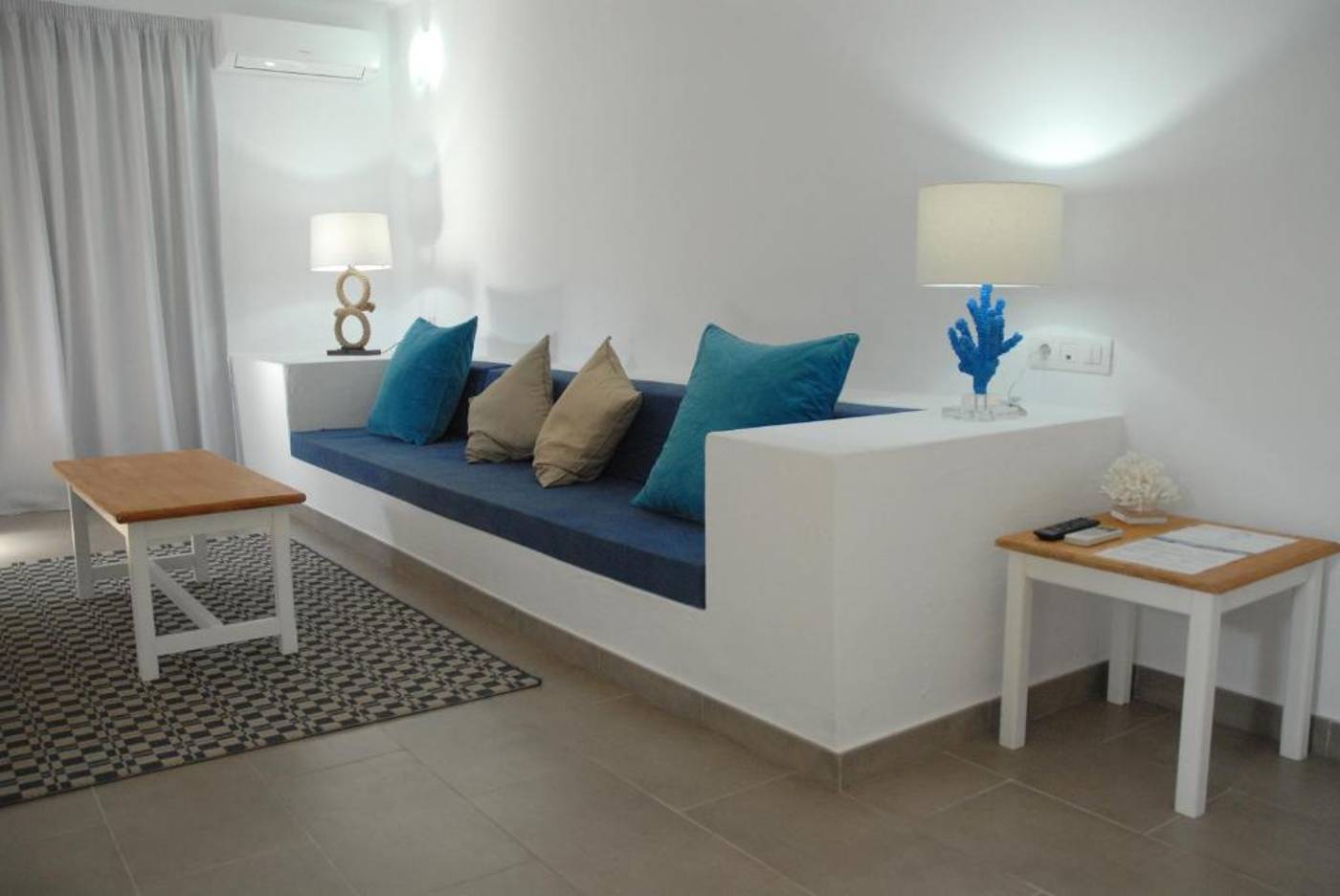 Neptuno-Suites---Adult-Only-Room-17