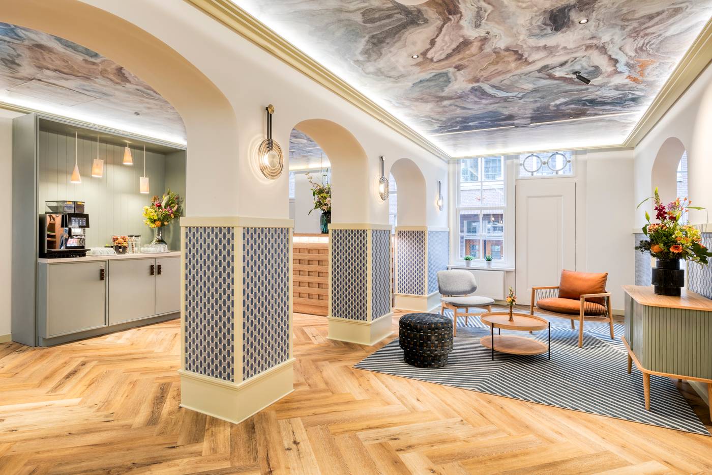 Citadines-Canal-Amsterdam-Lobby-12