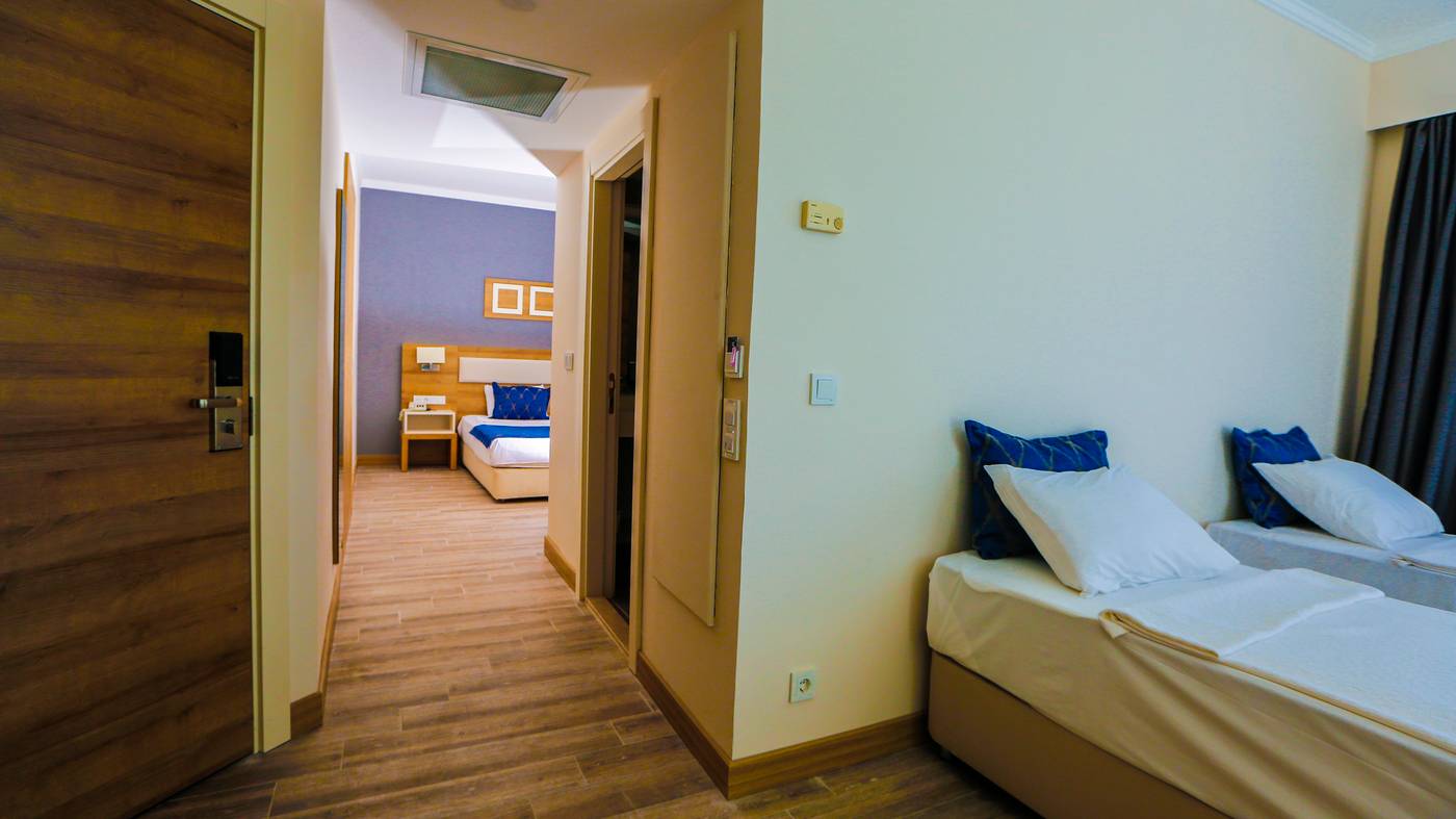 Fortezza-Beach-Resort-Room-40